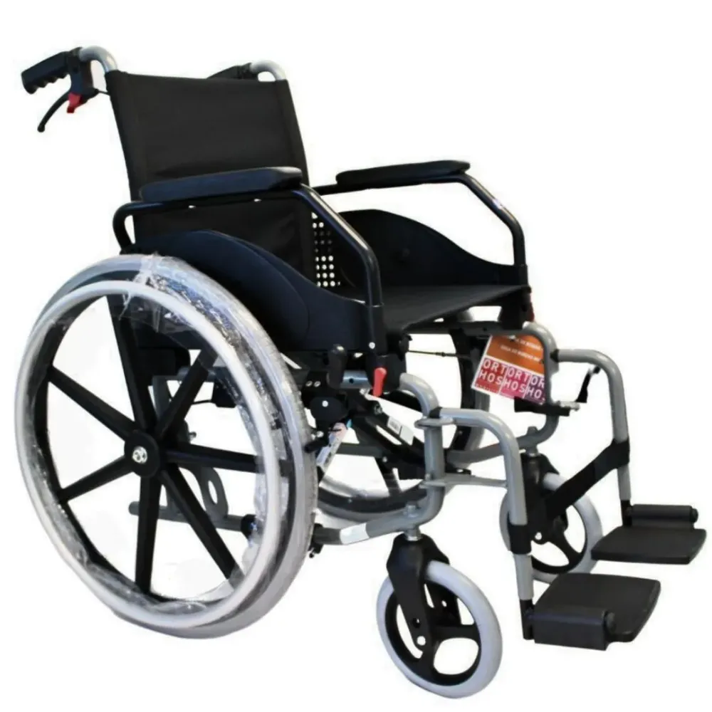 Fauteuil roulant Celta avec frein passager