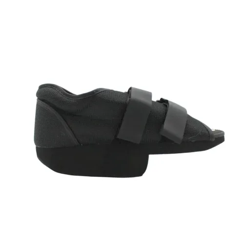 Chaussure post-chirurgicale avec talon
