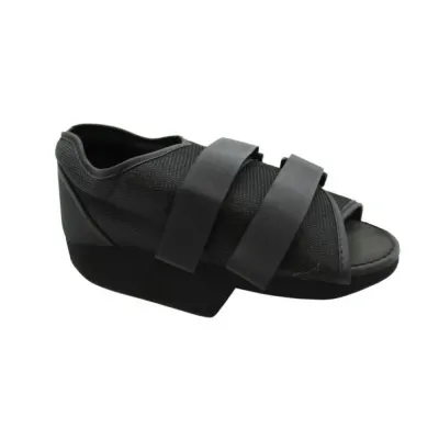 Chaussure post-chirurgicale avec talon