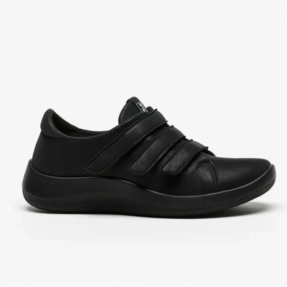 Sneakers Manyara Black Velcro | ® Loja Ortopédica