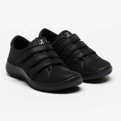 Manyara Black Velcro Sneakers