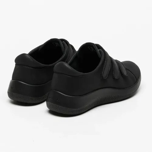 Sneakers Manyara Black Velcro | ® Loja Ortopédica
