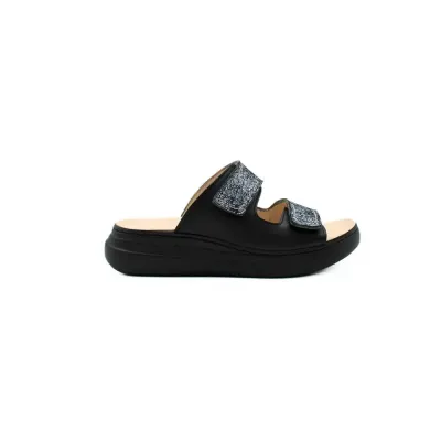 Pantoufle Pisa confortable noir brillant | Chaussures d’été | ® Loja Ortopédica