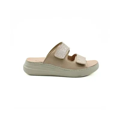 Pantoufle beige brillant Pisa confortable | Chaussures d’été | ® Loja Ortopédica