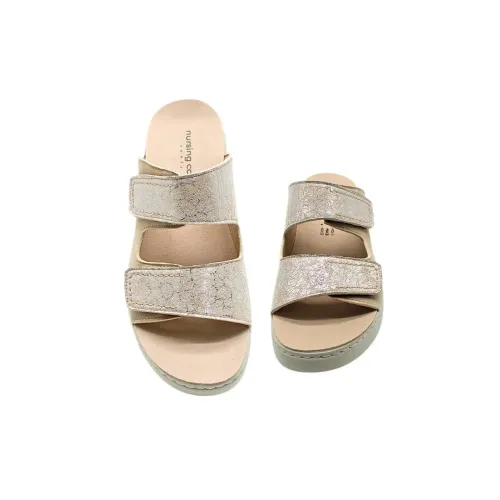 Pantoufle beige brillant Pisa confortable | Chaussures d’été | ® Loja Ortopédica