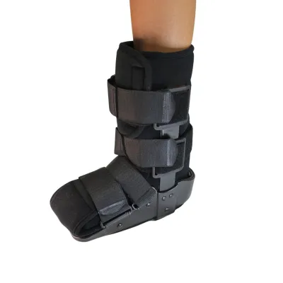 Bota Walker Corta y Fija
